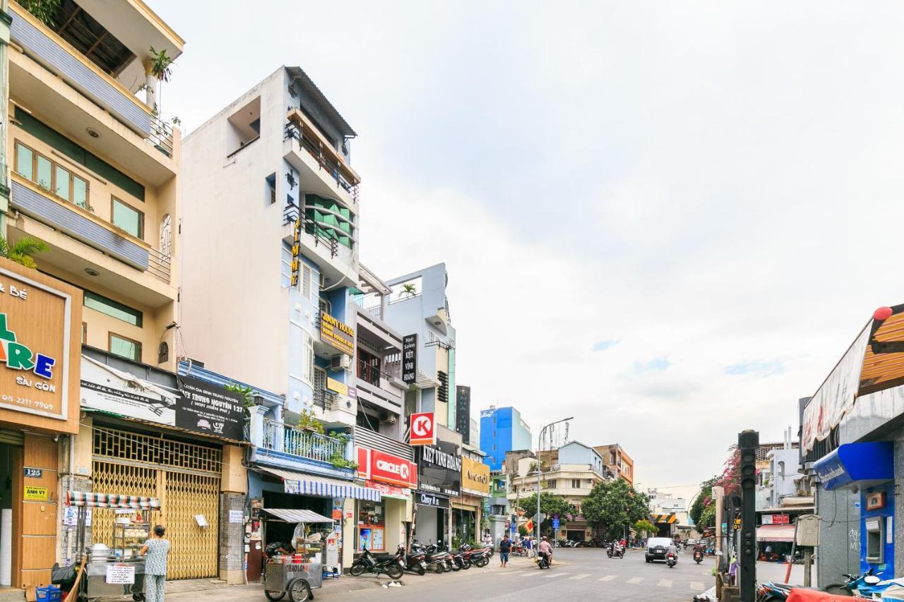 Spot On 676 Jimmy House Hostel โฮจิมินห์ซิตี้ ภายนอก รูปภาพ